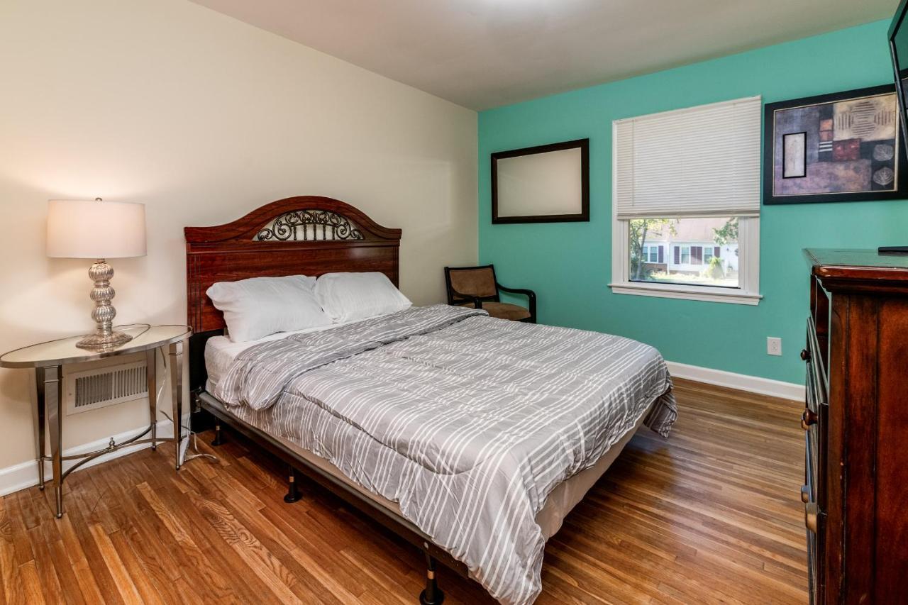 Centrally Located Spacious Abode Charlotte Exterior foto