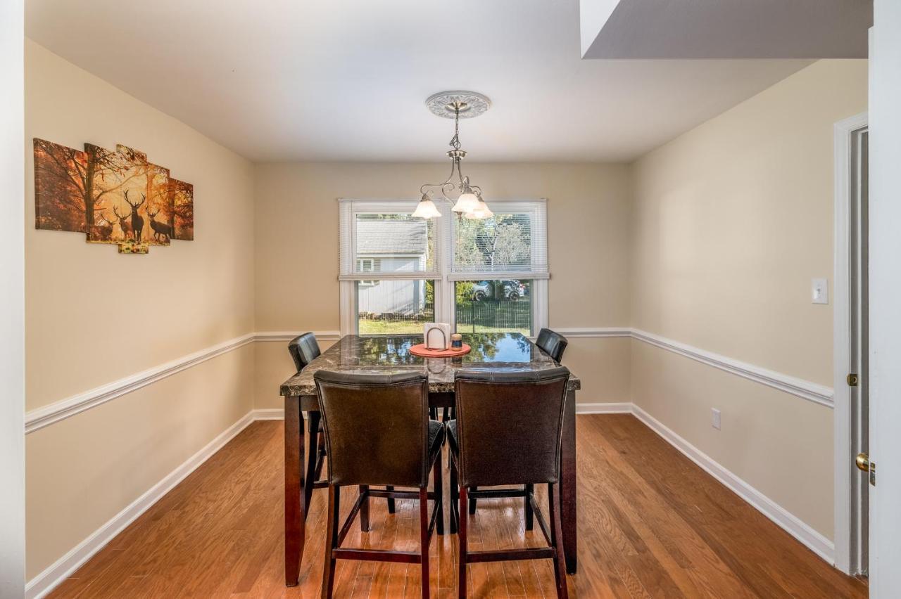 Centrally Located Spacious Abode Charlotte Exterior foto