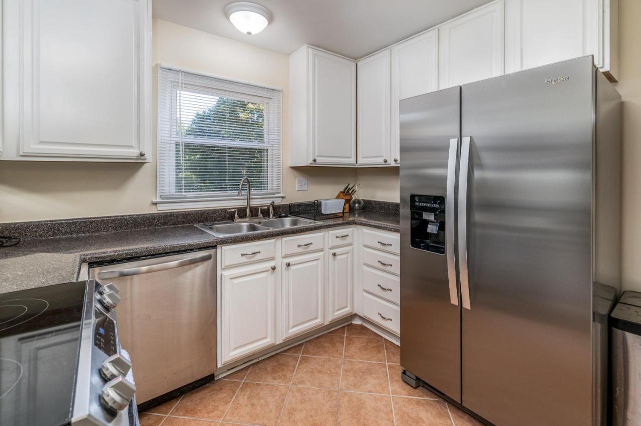 Centrally Located Spacious Abode Charlotte Exterior foto