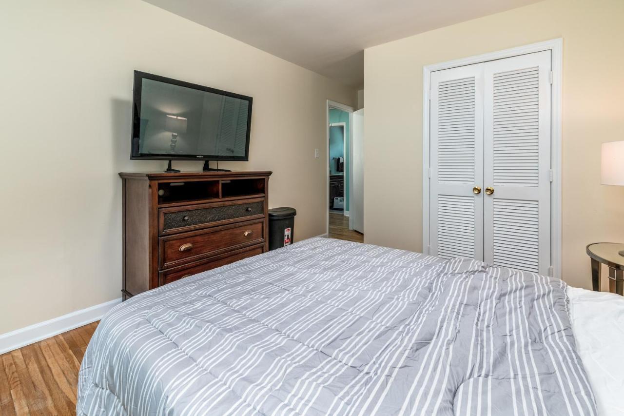 Centrally Located Spacious Abode Charlotte Exterior foto